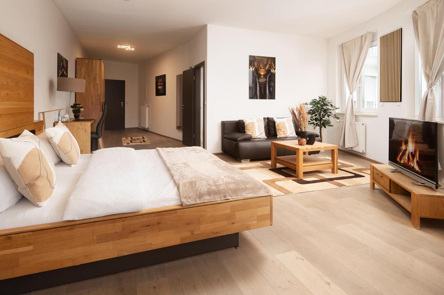 Hotel Vier Jahreszeiten Therme & Kliniken Bad Krozingen Naehe Freiburg & Schwarzwald Ideal Fuer Wellness Kur & Business Ausfluege 24H Check In- Wlan & Parken Gratis Εξωτερικό φωτογραφία