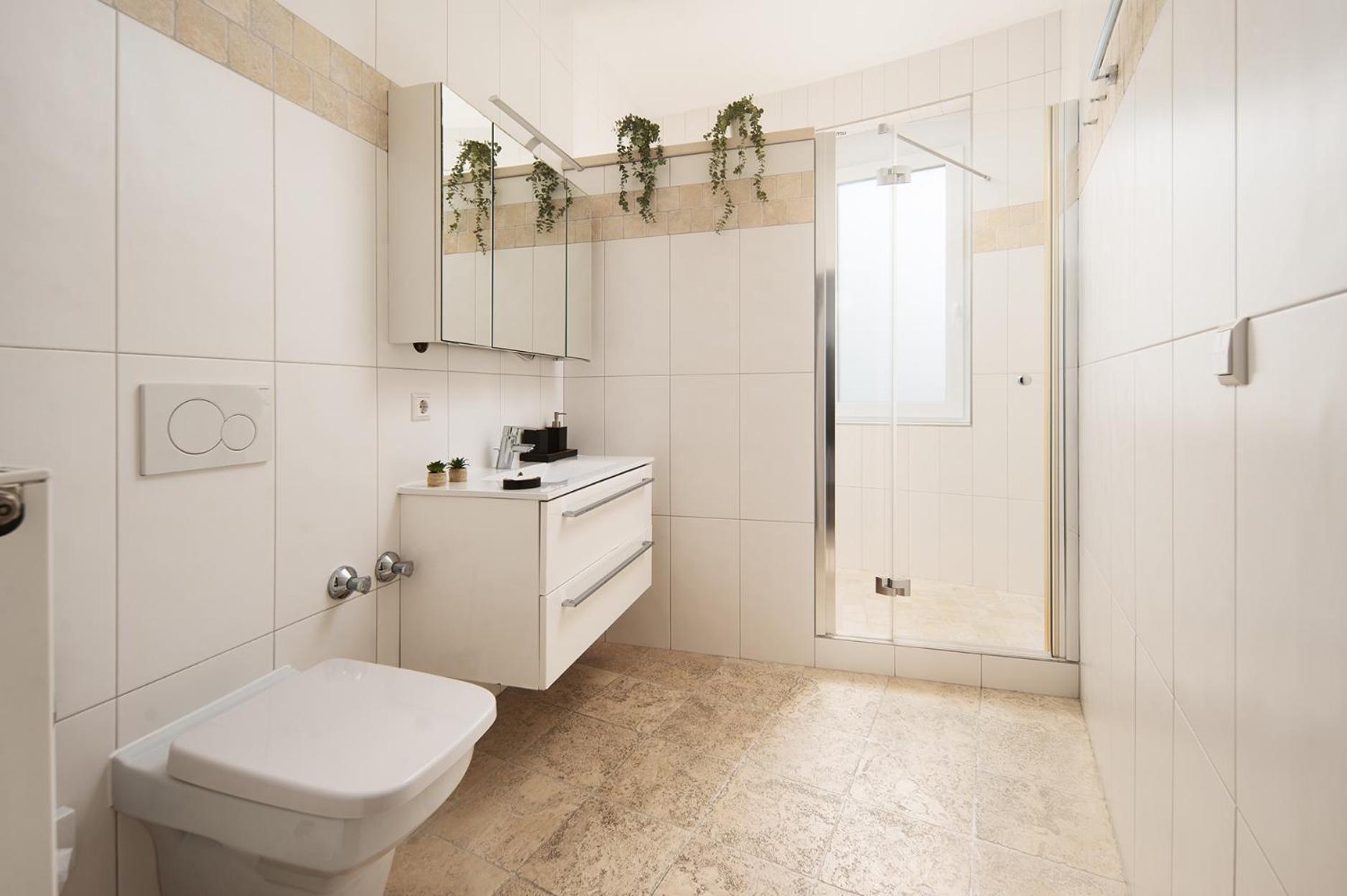 Hotel Vier Jahreszeiten Therme & Kliniken Bad Krozingen Naehe Freiburg & Schwarzwald Ideal Fuer Wellness Kur & Business Ausfluege 24H Check In- Wlan & Parken Gratis Εξωτερικό φωτογραφία