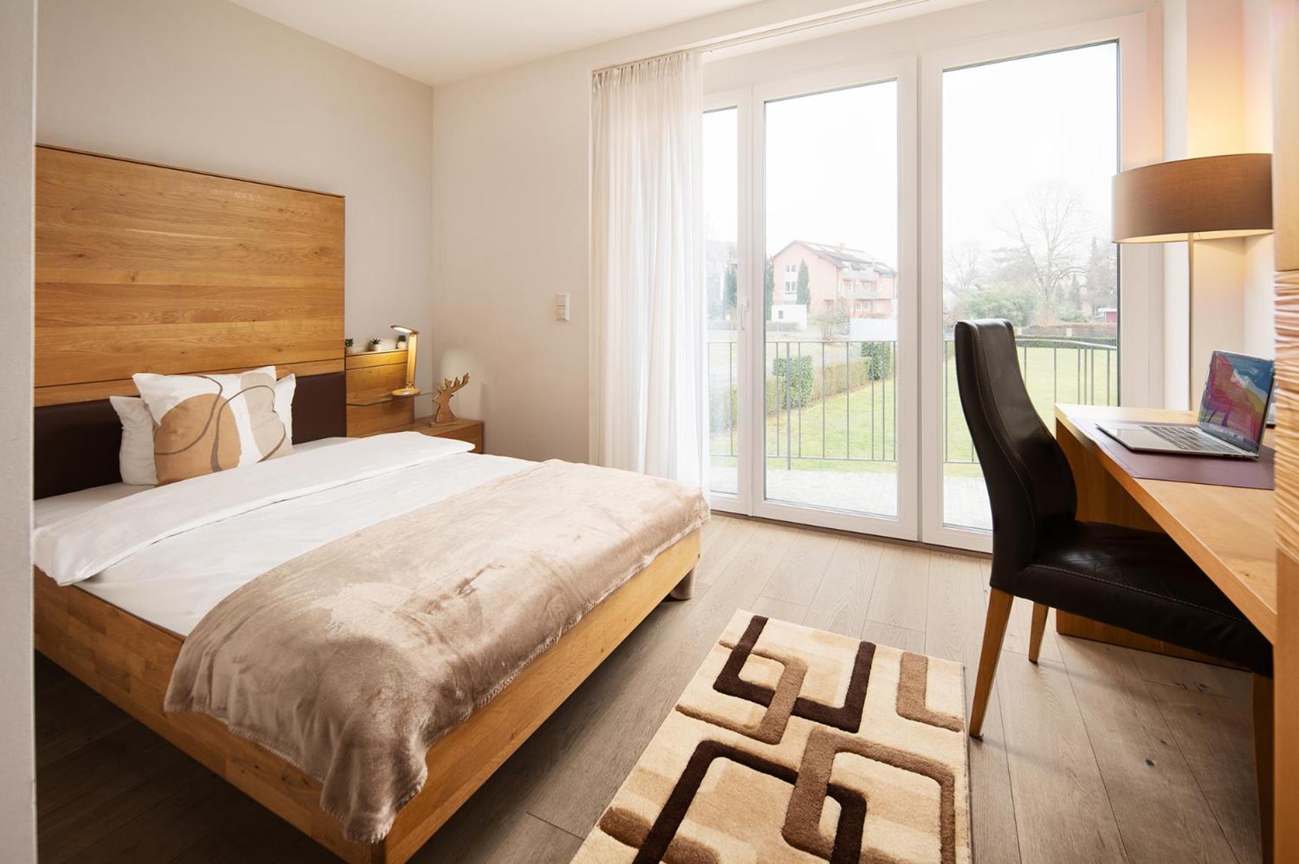 Hotel Vier Jahreszeiten Therme & Kliniken Bad Krozingen Naehe Freiburg & Schwarzwald Ideal Fuer Wellness Kur & Business Ausfluege 24H Check In- Wlan & Parken Gratis Εξωτερικό φωτογραφία